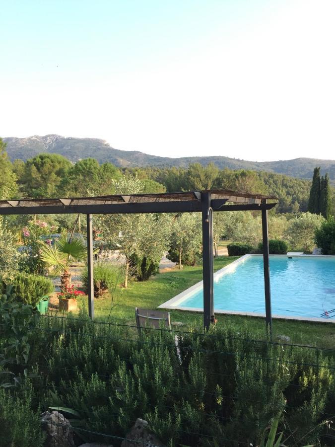 ホテル Au Havre De Paix Sainte Victoire Vauvenargues エクステリア 写真