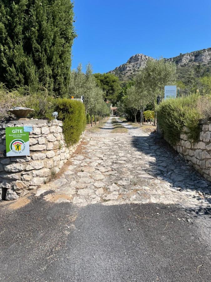 ホテル Au Havre De Paix Sainte Victoire Vauvenargues エクステリア 写真